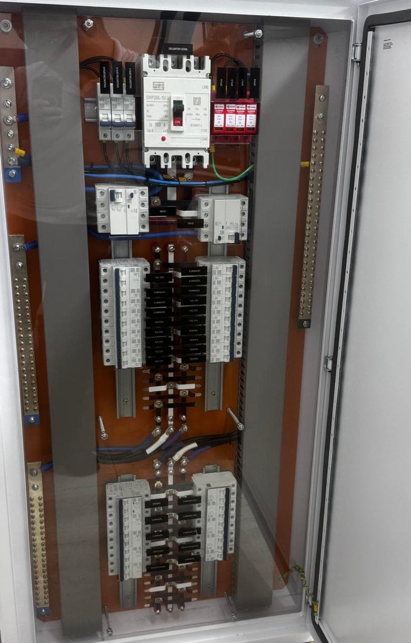 Iluminação e Tomadas